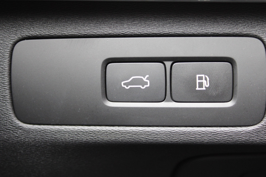 Volvo XC90 2.0 T8 Plug-in hybrid AWD Plus Bright | Luchtvering | BLIS | Panoramadak | 360 Camera