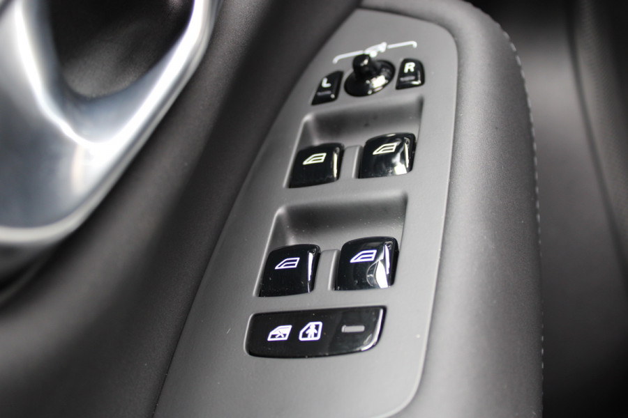 Volvo XC90 2.0 T8 Plug-in hybrid AWD Plus Bright | Luchtvering | BLIS | Panoramadak | 360 Camera