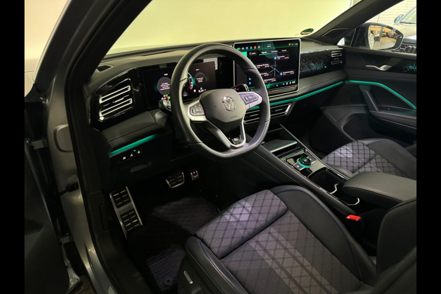 Volkswagen Tiguan 1.5 eHybrid R-Line Business Pano|H/K|Massage|HuD|Trekhaak