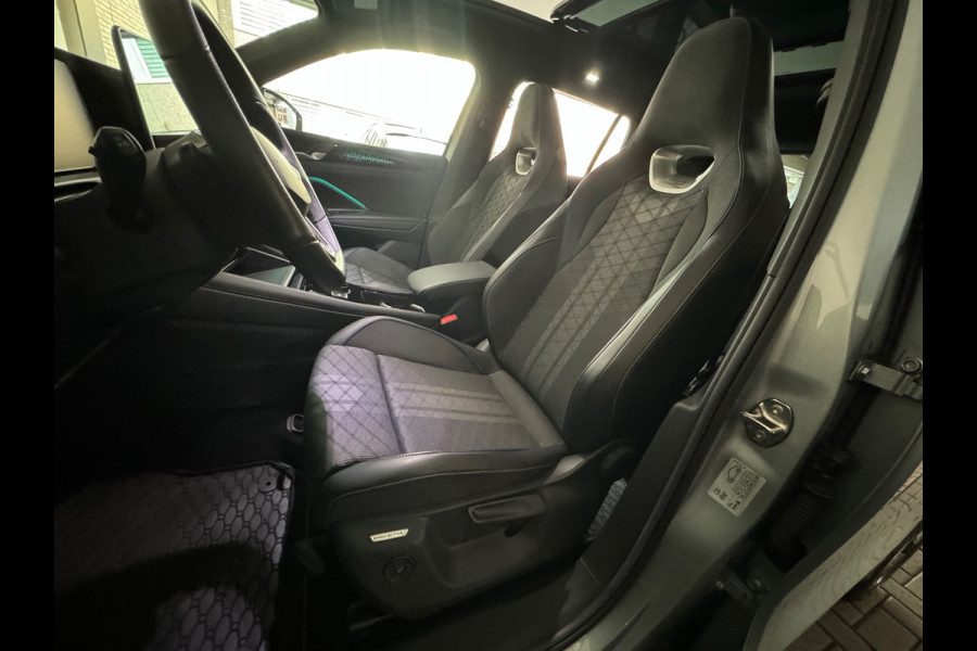 Volkswagen Tiguan 1.5 eHybrid R-Line Business Pano|H/K|Massage|HuD|Trekhaak
