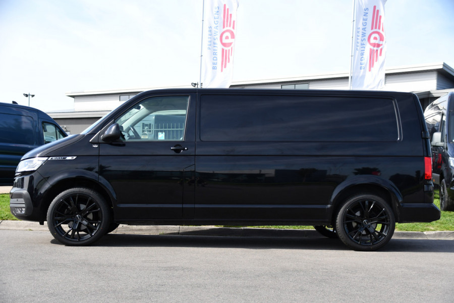 Volkswagen Transporter 2.0 TDI L2H1 30 Bulli Virtual, Cruise, Camera, Carplay, LED, Automaat, 150pk, Multimedia, Sensoren, Airco, Uniek!