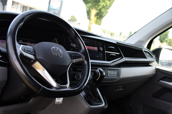 Volkswagen Transporter 2.0 TDI L2H1 30 Bulli Virtual, Cruise, Camera, Carplay, LED, Automaat, 150pk, Multimedia, Sensoren, Airco, Uniek!
