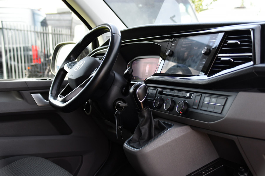 Volkswagen Transporter 2.0 TDI L2H1 30 Bulli Virtual, Cruise, Camera, Carplay, LED, Automaat, 150pk, Multimedia, Sensoren, Airco, Uniek!
