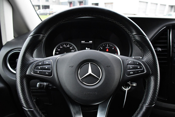 Mercedes-Benz Vito 119 CDI L2 Black Edition Camera, Cruise, Carplay, LED, Automaat, 190pk, Trekhaak, Multimedia, Sensoren, Uniek!