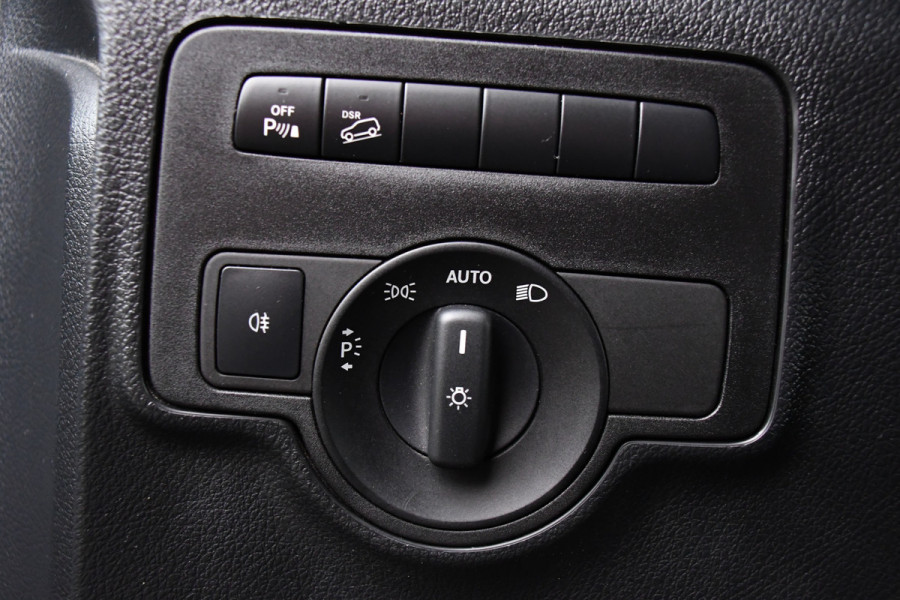 Mercedes-Benz Vito 119 CDI L2 Black Edition Camera, Cruise, Carplay, LED, Automaat, 190pk, Trekhaak, Multimedia, Sensoren, Uniek!
