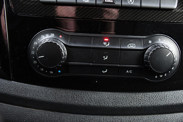 Mercedes-Benz Vito 119 CDI L2 Black Edition Camera, Cruise, Carplay, LED, Automaat, 190pk, Trekhaak, Multimedia, Sensoren, Uniek!