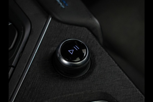Lynk & Co 01 1.5 Sport (APPLE CARPLAY,SCHUIFDAK,CAMERA,360 VIEW,STOELVERWARMING,CLIMATE,CRUISE,LED,GETINT,SPORTSTOELEN,LM VELGEN)