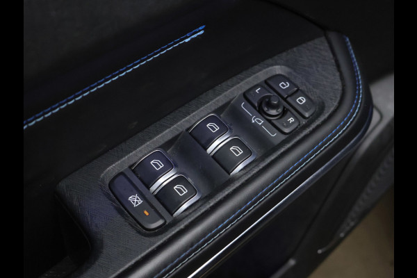 Lynk & Co 01 1.5 Sport (APPLE CARPLAY,SCHUIFDAK,CAMERA,360 VIEW,STOELVERWARMING,CLIMATE,CRUISE,LED,GETINT,SPORTSTOELEN,LM VELGEN)