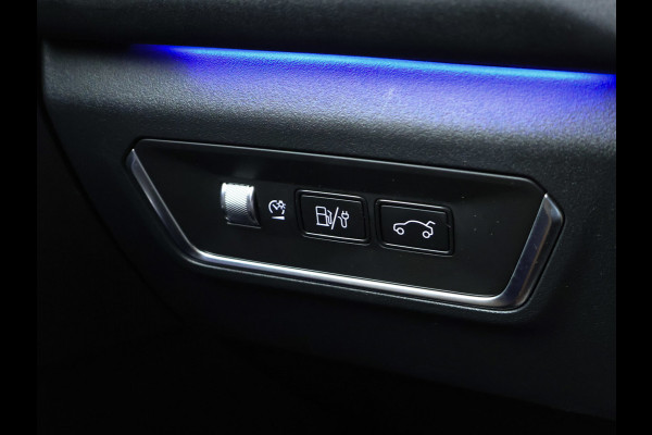 Lynk & Co 01 1.5 Sport (APPLE CARPLAY,SCHUIFDAK,CAMERA,360 VIEW,STOELVERWARMING,CLIMATE,CRUISE,LED,GETINT,SPORTSTOELEN,LM VELGEN)