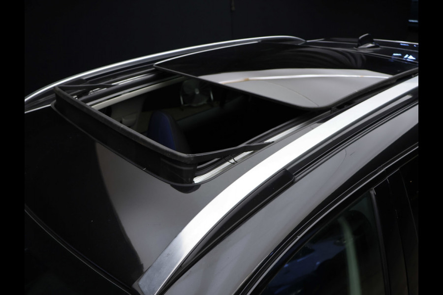 Lynk & Co 01 1.5 Sport (APPLE CARPLAY,SCHUIFDAK,CAMERA,360 VIEW,STOELVERWARMING,CLIMATE,CRUISE,LED,GETINT,SPORTSTOELEN,LM VELGEN)