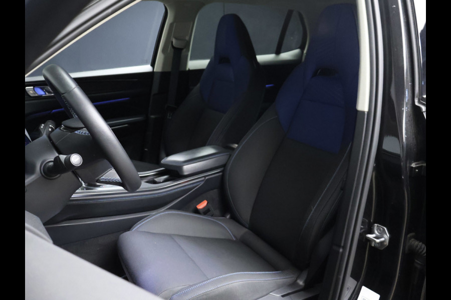 Lynk & Co 01 1.5 Sport (APPLE CARPLAY,SCHUIFDAK,CAMERA,360 VIEW,STOELVERWARMING,CLIMATE,CRUISE,LED,GETINT,SPORTSTOELEN,LM VELGEN)