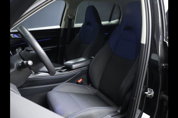 Lynk & Co 01 1.5 Sport (APPLE CARPLAY,SCHUIFDAK,CAMERA,360 VIEW,STOELVERWARMING,CLIMATE,CRUISE,LED,GETINT,SPORTSTOELEN,LM VELGEN)