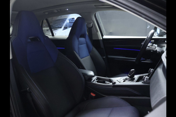 Lynk & Co 01 1.5 Sport (APPLE CARPLAY,SCHUIFDAK,CAMERA,360 VIEW,STOELVERWARMING,CLIMATE,CRUISE,LED,GETINT,SPORTSTOELEN,LM VELGEN)