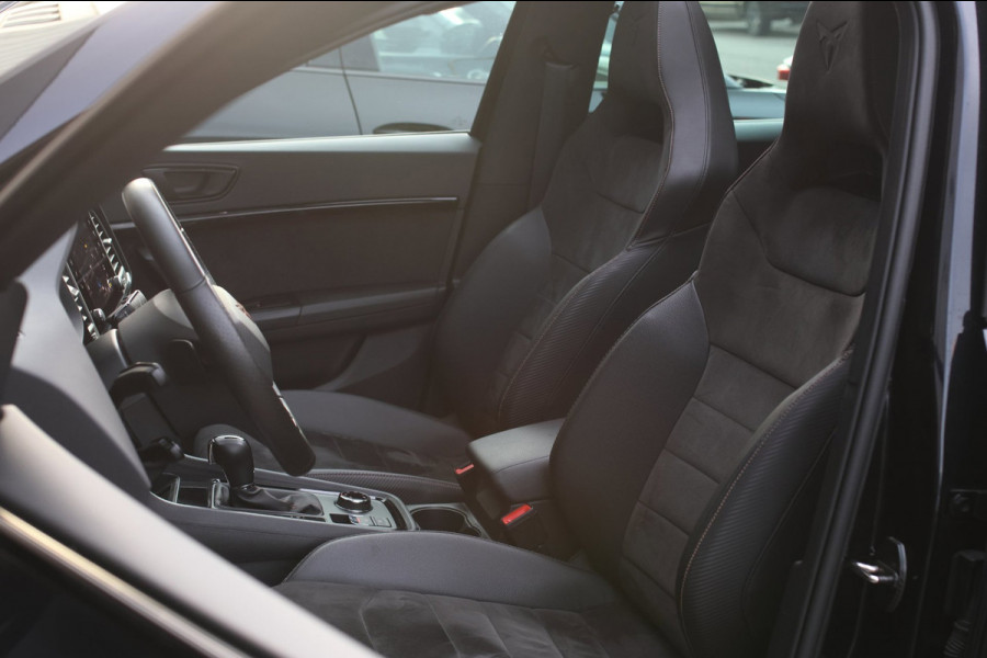 CUPRA Ateca 2.0 TSI 4DRIVE *Pano*Kuipstoelen*Trekhaak*360 Camera*Beats*