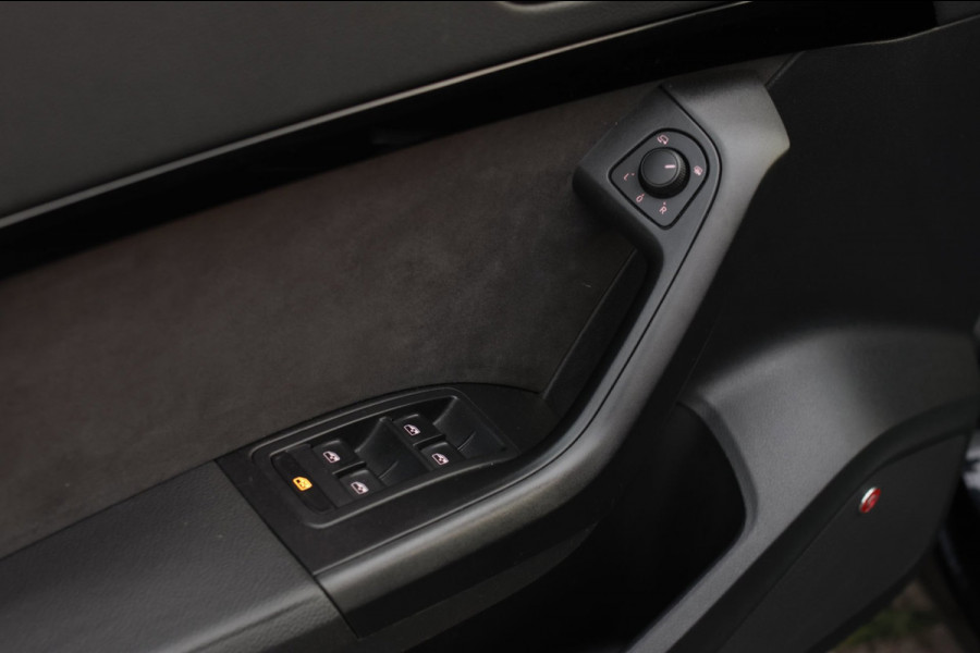CUPRA Ateca 2.0 TSI 4DRIVE *Pano*Kuipstoelen*Trekhaak*360 Camera*Beats*