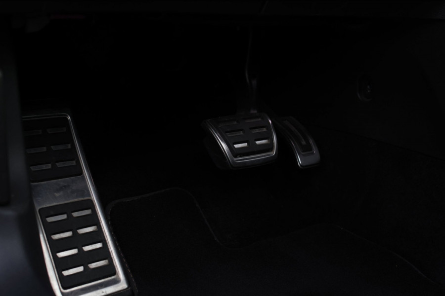 CUPRA Ateca 2.0 TSI 4DRIVE *Pano*Kuipstoelen*Trekhaak*360 Camera*Beats*