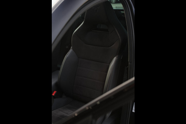 CUPRA Ateca 2.0 TSI 4DRIVE *Pano*Kuipstoelen*Trekhaak*360 Camera*Beats*