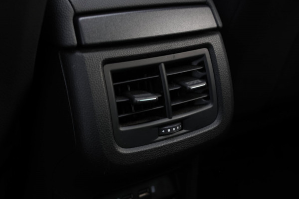 CUPRA Ateca 2.0 TSI 4DRIVE *Pano*Kuipstoelen*Trekhaak*360 Camera*Beats*