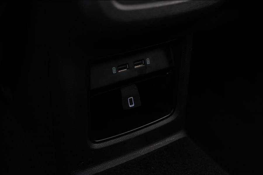 CUPRA Ateca 2.0 TSI 4DRIVE *Pano*Kuipstoelen*Trekhaak*360 Camera*Beats*
