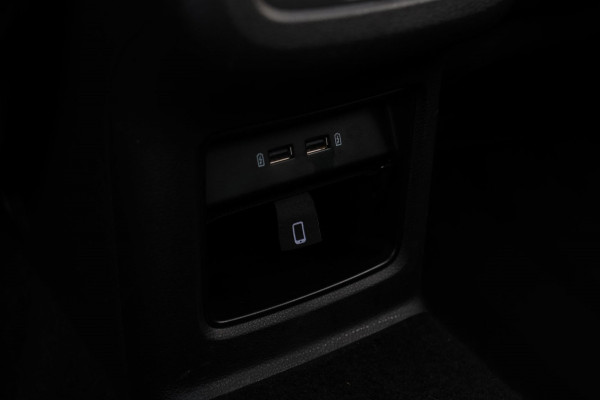CUPRA Ateca 2.0 TSI 4DRIVE *Pano*Kuipstoelen*Trekhaak*360 Camera*Beats*