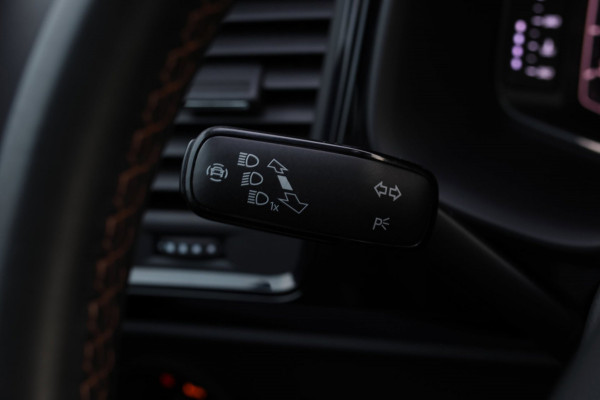 CUPRA Ateca 2.0 TSI 4DRIVE *Pano*Kuipstoelen*Trekhaak*360 Camera*Beats*
