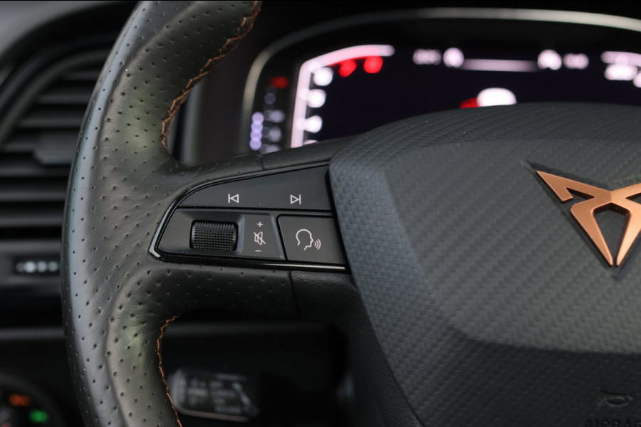 CUPRA Ateca 2.0 TSI 4DRIVE *Pano*Kuipstoelen*Trekhaak*360 Camera*Beats*