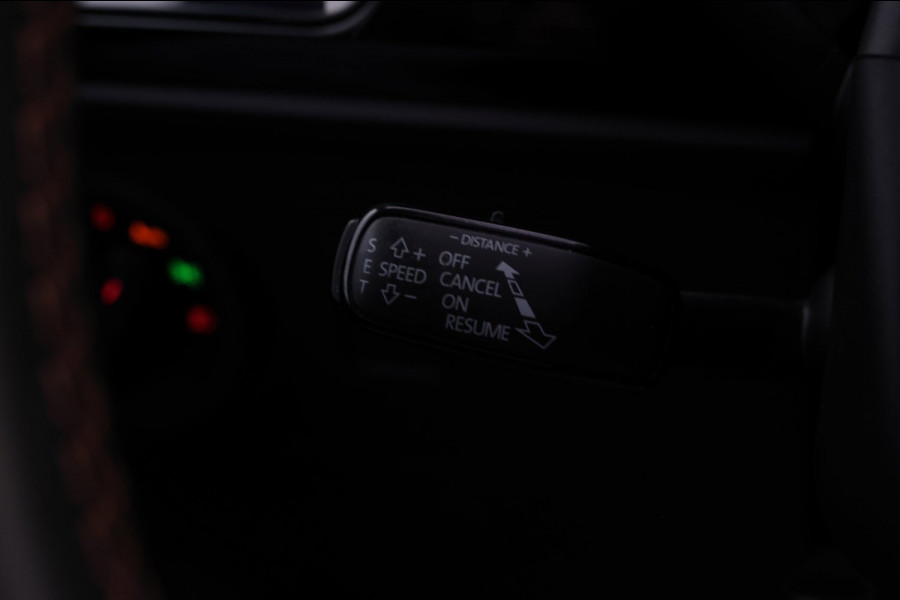 CUPRA Ateca 2.0 TSI 4DRIVE *Pano*Kuipstoelen*Trekhaak*360 Camera*Beats*