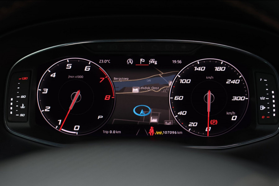 CUPRA Ateca 2.0 TSI 4DRIVE *Pano*Kuipstoelen*Trekhaak*360 Camera*Beats*