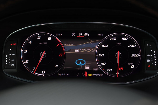 CUPRA Ateca 2.0 TSI 4DRIVE *Pano*Kuipstoelen*Trekhaak*360 Camera*Beats*
