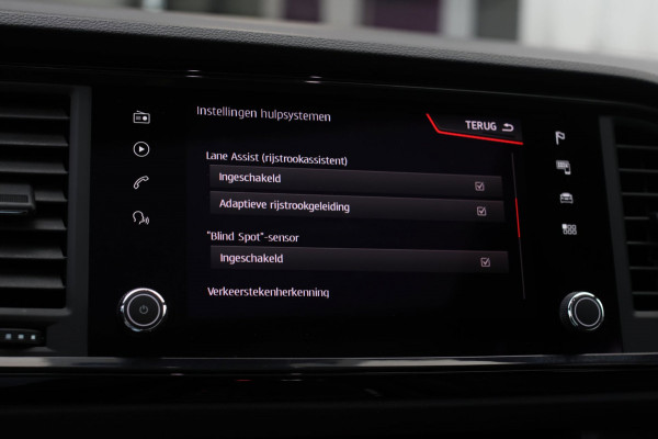 CUPRA Ateca 2.0 TSI 4DRIVE *Pano*Kuipstoelen*Trekhaak*360 Camera*Beats*