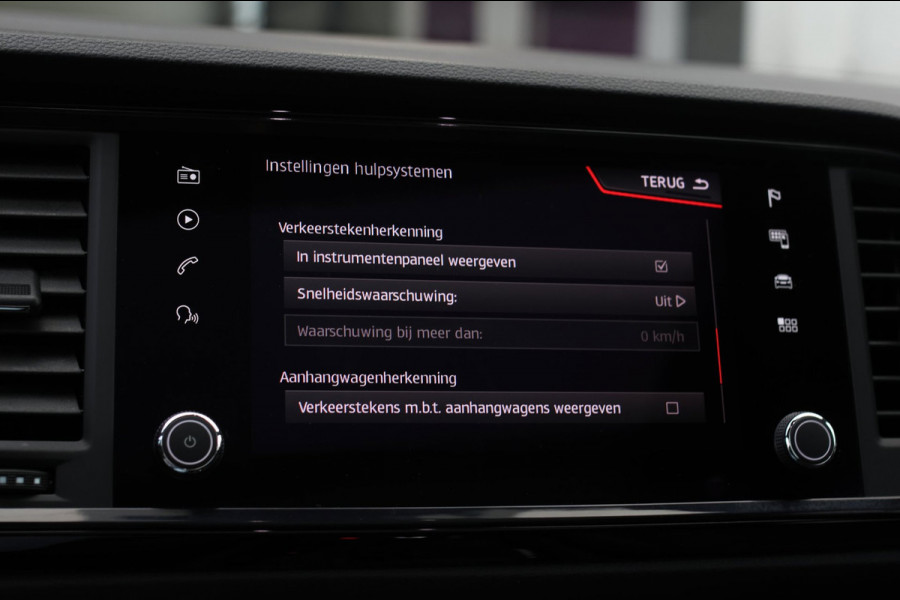 CUPRA Ateca 2.0 TSI 4DRIVE *Pano*Kuipstoelen*Trekhaak*360 Camera*Beats*