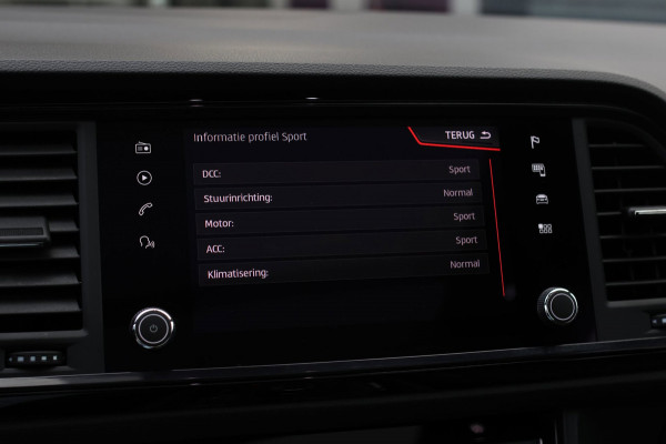 CUPRA Ateca 2.0 TSI 4DRIVE *Pano*Kuipstoelen*Trekhaak*360 Camera*Beats*