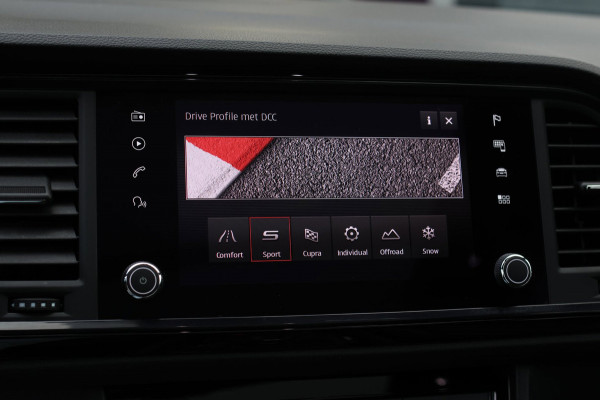 CUPRA Ateca 2.0 TSI 4DRIVE *Pano*Kuipstoelen*Trekhaak*360 Camera*Beats*
