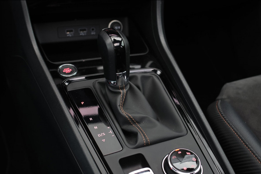 CUPRA Ateca 2.0 TSI 4DRIVE *Pano*Kuipstoelen*Trekhaak*360 Camera*Beats*