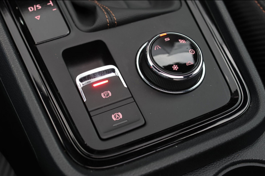 CUPRA Ateca 2.0 TSI 4DRIVE *Pano*Kuipstoelen*Trekhaak*360 Camera*Beats*