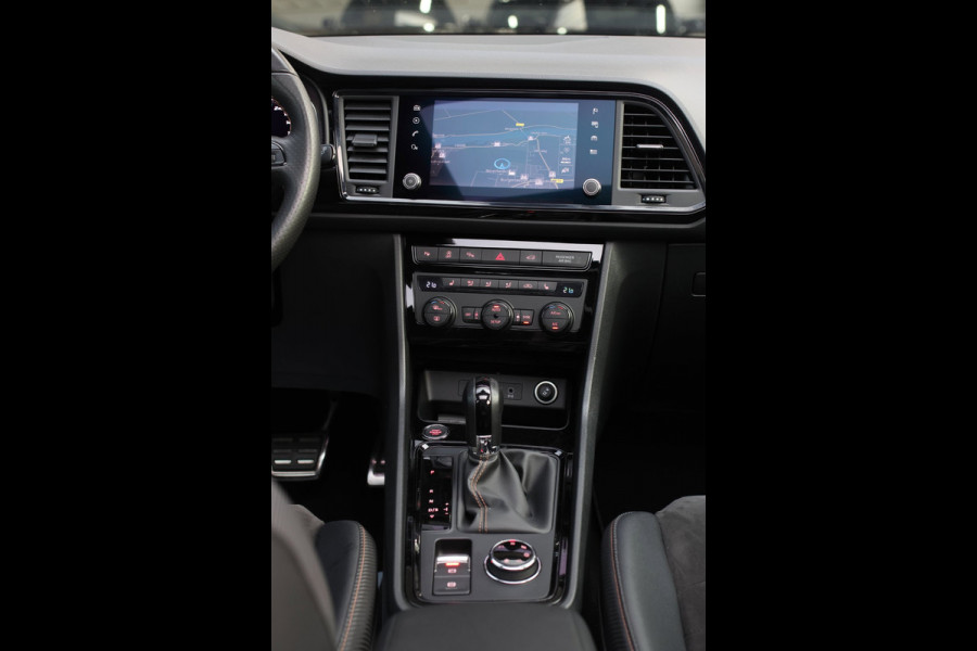 CUPRA Ateca 2.0 TSI 4DRIVE *Pano*Kuipstoelen*Trekhaak*360 Camera*Beats*