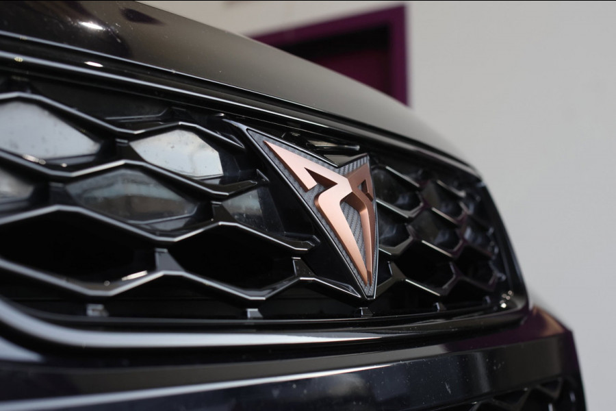 CUPRA Ateca 2.0 TSI 4DRIVE *Pano*Kuipstoelen*Trekhaak*360 Camera*Beats*