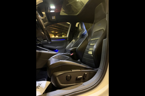 Volkswagen Golf 2.0 TSI R 4Motion AKRA|PANO|BOMVOL!