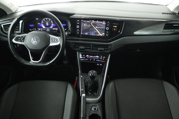 Volkswagen Polo 1.0 TSI Life Business (CAMERA, STOELVERWARMING, CRUISE ADAPTIEF, PARKEERSENSOREN)