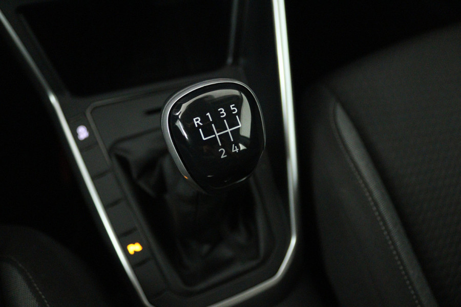 Volkswagen Polo 1.0 TSI Life Business (CAMERA, STOELVERWARMING, CRUISE ADAPTIEF, PARKEERSENSOREN)