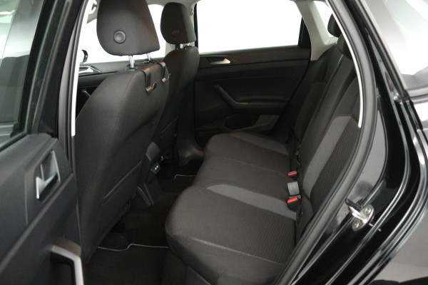 Volkswagen Polo 1.0 TSI Life Business (CAMERA, STOELVERWARMING, CRUISE ADAPTIEF, PARKEERSENSOREN)