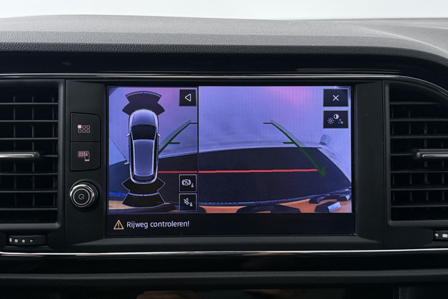Seat Leon ST 1.5 TSI FR Ultimate Edition Black (PANORAMADAK, STOELVERWARMING, TREKHAAK AF, BEATS AUDIO, DIGITALE COCKPIT)