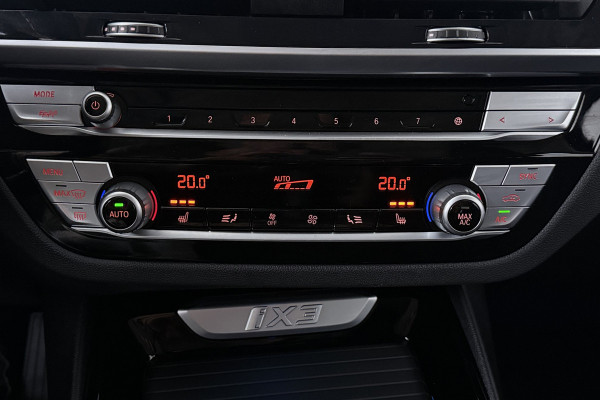 BMW iX3 Executive 80 kWh (SOH 98%, PANORAMADAK, STOELVERWARMING, ELEKTR STOELEN, CAMERA)