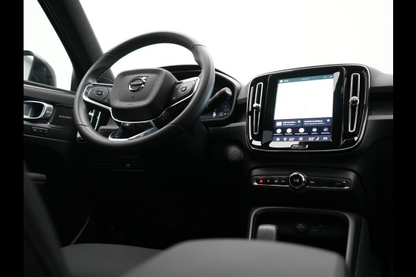 Volvo XC40 Recharge Ultimate 69 kWh 231pk Dealer O.H. | Panodak | Warmtepomp | 360 Camera | Adaptive Cruise | Harman / Kardon | Sportstoelen Memory & Verwarmd | Blis | Keyless | Pilot Assist | Apple Carplay | Stuur Verwarmd | Google Assistent &  | 20"L.M |