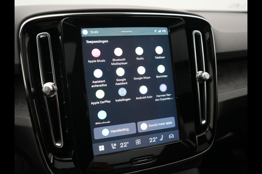 Volvo XC40 Recharge Ultimate 69 kWh 231pk Dealer O.H. | Panodak | Warmtepomp | 360 Camera | Adaptive Cruise | Harman / Kardon | Sportstoelen Memory & Verwarmd | Blis | Keyless | Pilot Assist | Apple Carplay | Stuur Verwarmd | Google Assistent &  | 20"L.M |