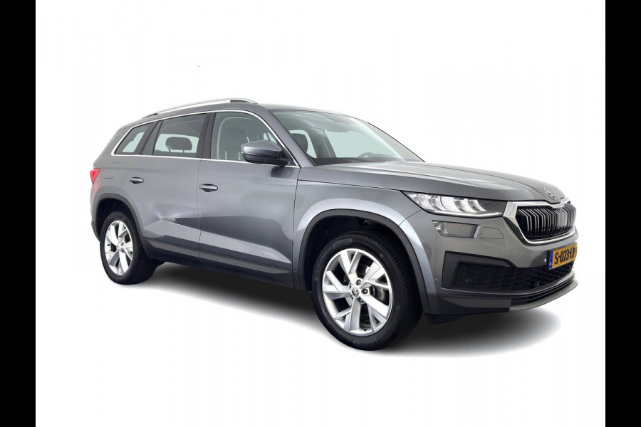 Škoda Kodiaq 1.5 TSI Business Edition [7-Pers.] (INCL.BTW) Aut. *LEATHER-FABRIC | FULL-LED | DIGI-COCKPIT | ADAPTIVE-CRUISE | HEATED-COMFORTSEATS | CAMERA | KEYLESS | NAVI-FULLMAP | AMBIENT-LIGHT | DAB+ | SHIFT-PADDLES | ECC | PDC | 19''AL