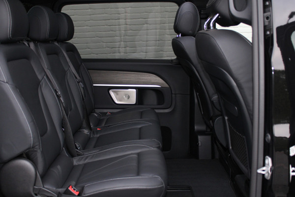 Mercedes-Benz V-Klasse 300d / AMG / DC / 4-Matic / 8.000 km / Pano / Burmester / Stoelkoeling / Vol Opties / NIEUWSTAAT.