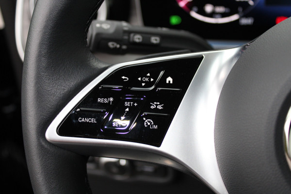 Mercedes-Benz V-Klasse 300d / AMG / DC / 4-Matic / 8.000 km / Pano / Burmester / Stoelkoeling / Vol Opties / NIEUWSTAAT.