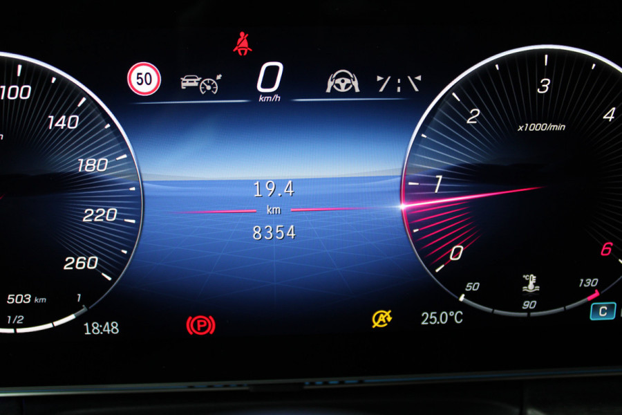 Mercedes-Benz V-Klasse 300d / AMG / DC / 4-Matic / 8.000 km / Pano / Burmester / Stoelkoeling / Vol Opties / NIEUWSTAAT.