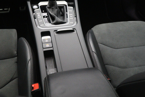 Volkswagen Arteon Shooting Brake 2.0 TSI 190 PK R-Line Business+, Panoramadak, Trekhaak, LED, Camera, Carplay